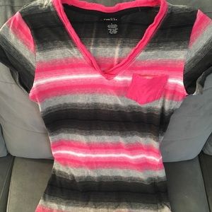 Striped V neck tee